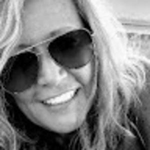 Meet your Posher, Deanna